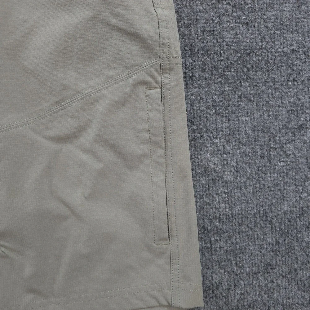 Kuhl Shorts Mens 32 Beige Silencr Kargo Chino Hiking Travel Performance 5230